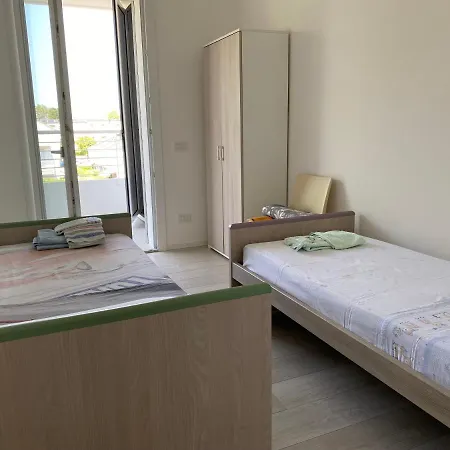 Appartamento Nuovo Con Terrazzo E Piscina