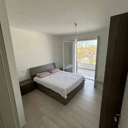 Appartamento Nuovo Con Terrazzo E Piscina Lido di Jesolo