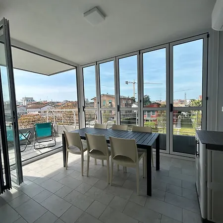 Nuovo Con Terrazzo E Piscina Appartamento *