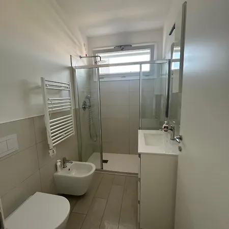 Nuovo Con Terrazzo E Piscina Lido di Jesolo